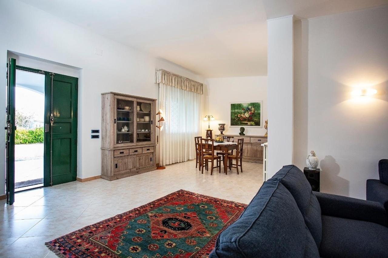 Villa Eva Crispiano Buitenkant foto